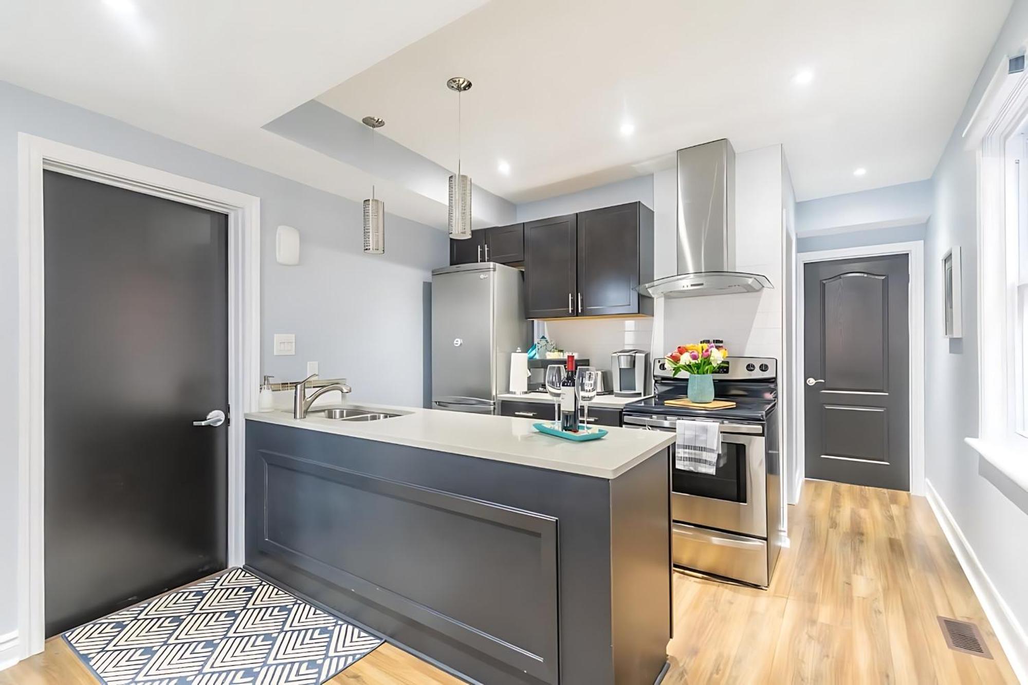 Pet Friendly - 1Br Newly Renovated Apartment Οττάβα Εξωτερικό φωτογραφία